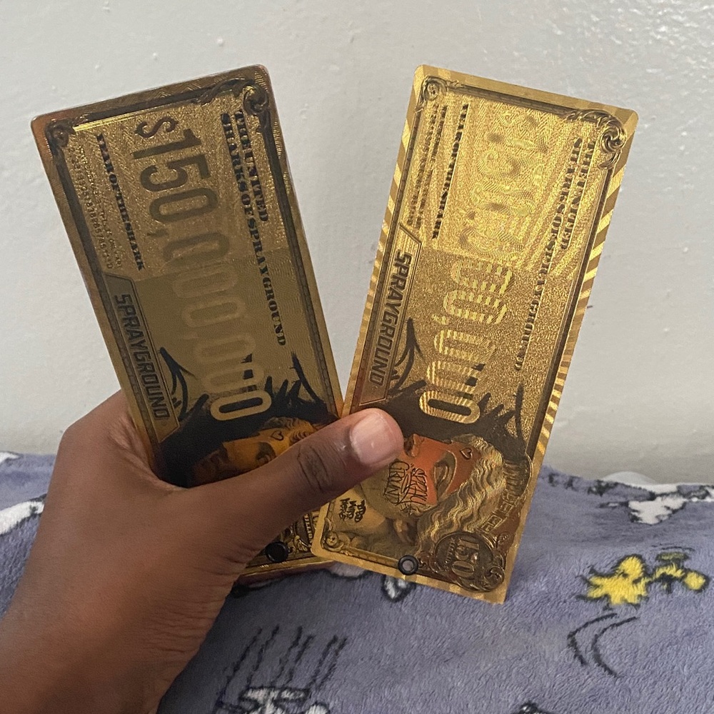 Sprayground Gold Bar Clutch 30 each
